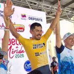 Gana Castaño y Peña de Sistecredito líder en vuelta a Merida